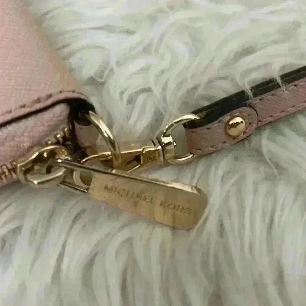 Michael Kors Jet Set Saffiano Leather Wristlet with strap - Picture 6 of 12
